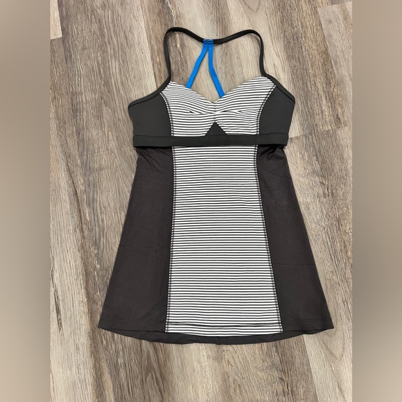lululemon athletica Tops - Lululemon Bend & Flow Tank Hyper Stripe Angel Wing / Soot Light Gray White. Sz 0